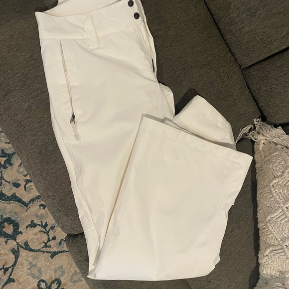 The North Face snow pants. Worn twice - Picture 6 of 6